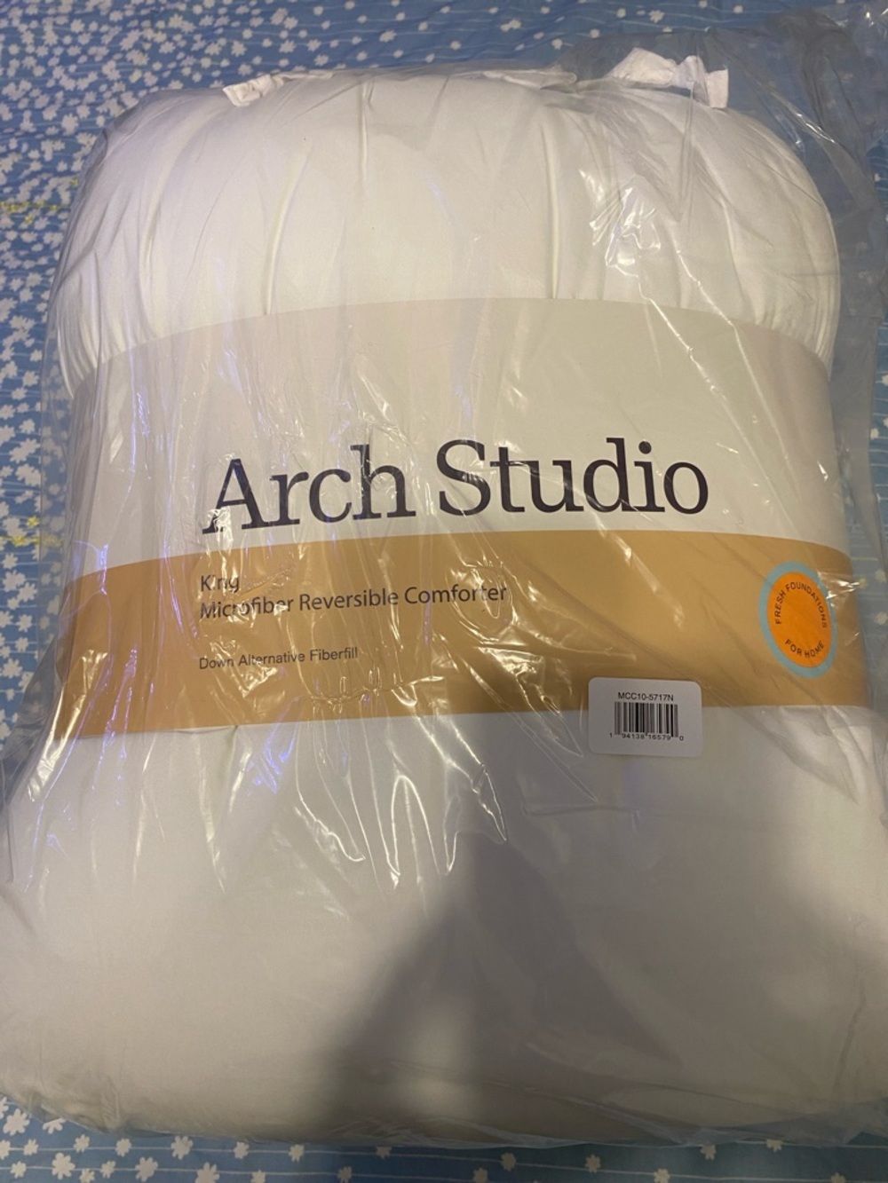 White Microfiber Reversible Comforter - King
